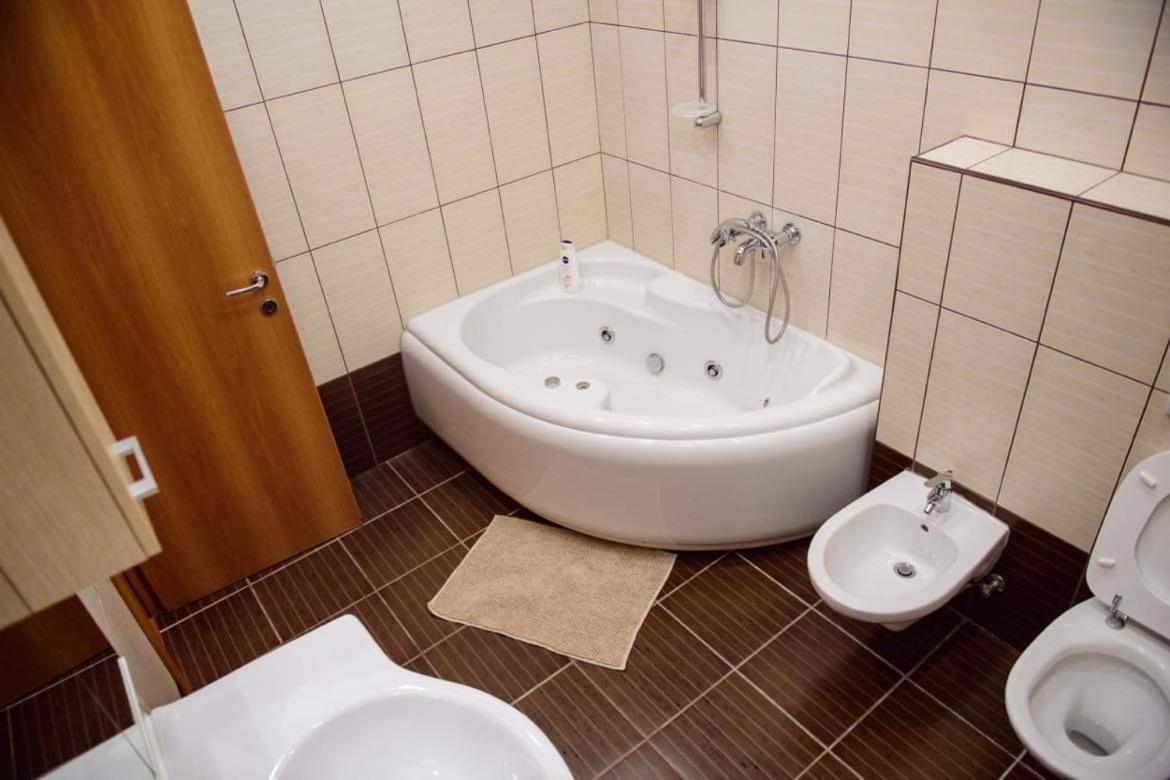 Sadara Sea Breeze Apartment Navodari Ngoại thất bức ảnh